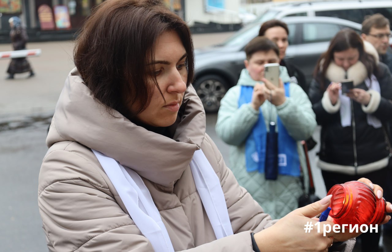 Жители Бреста почтили память погибших в теракте в «Крокус сити холл»