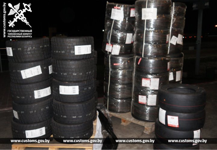 В Беларусь ввозили запчасти для гоночных машин. Брестские таможенники не засчитала попытку