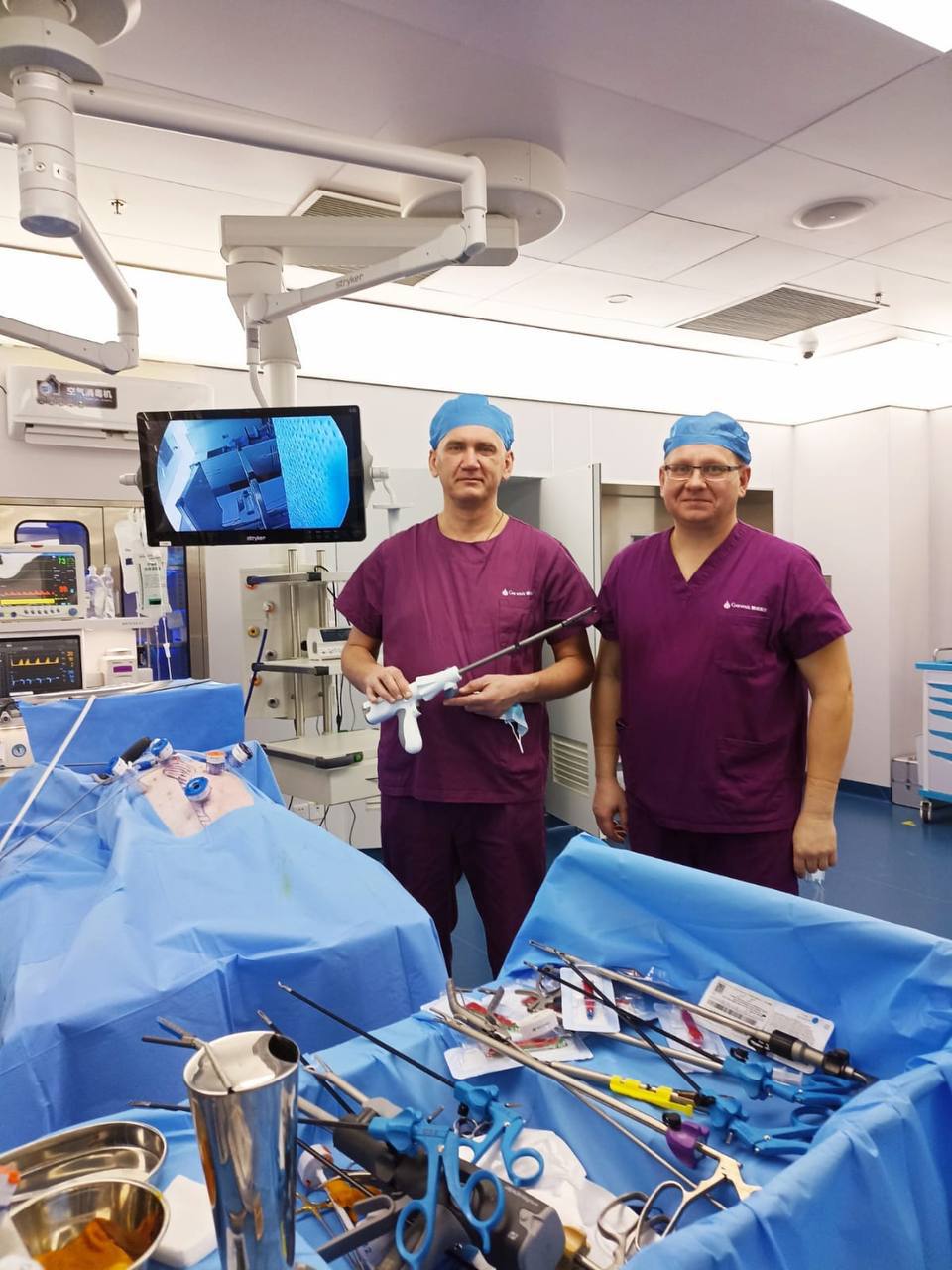 Брестские врачи отработали практические навыки эндоскопической хирургии в Китае