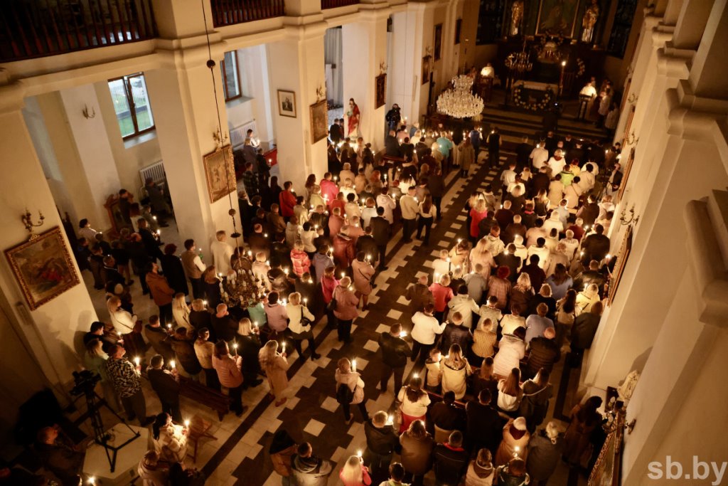 Католики Бреста отметили Пасху Христову