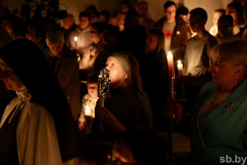 Католики Бреста отметили Пасху Христову