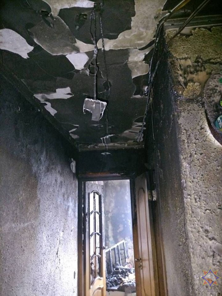 В Лиде дети пытались приготовить сосиски и сожгли квартиру