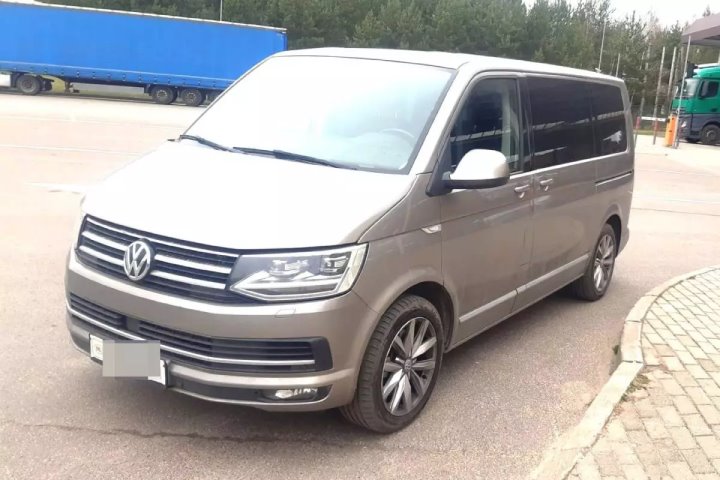 Белорус не смог пересечь литовскую границу на Volkswagen Multivan