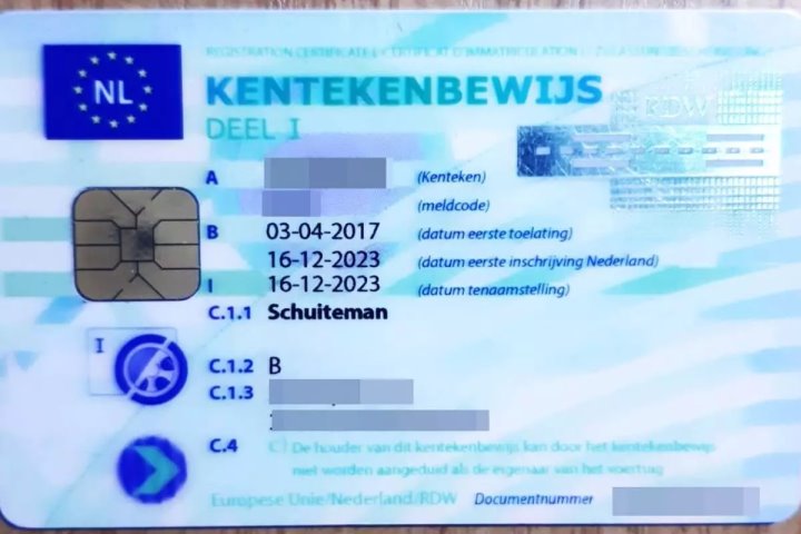 Белорус не смог пересечь литовскую границу на Volkswagen Multivan