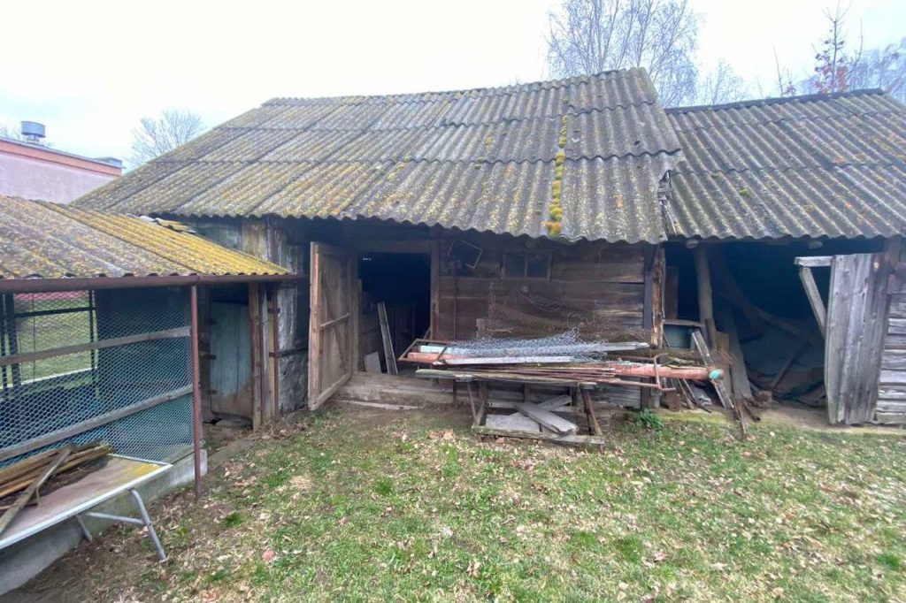 У жителя Березовского района нашли и изъяли 300 литров спиртного