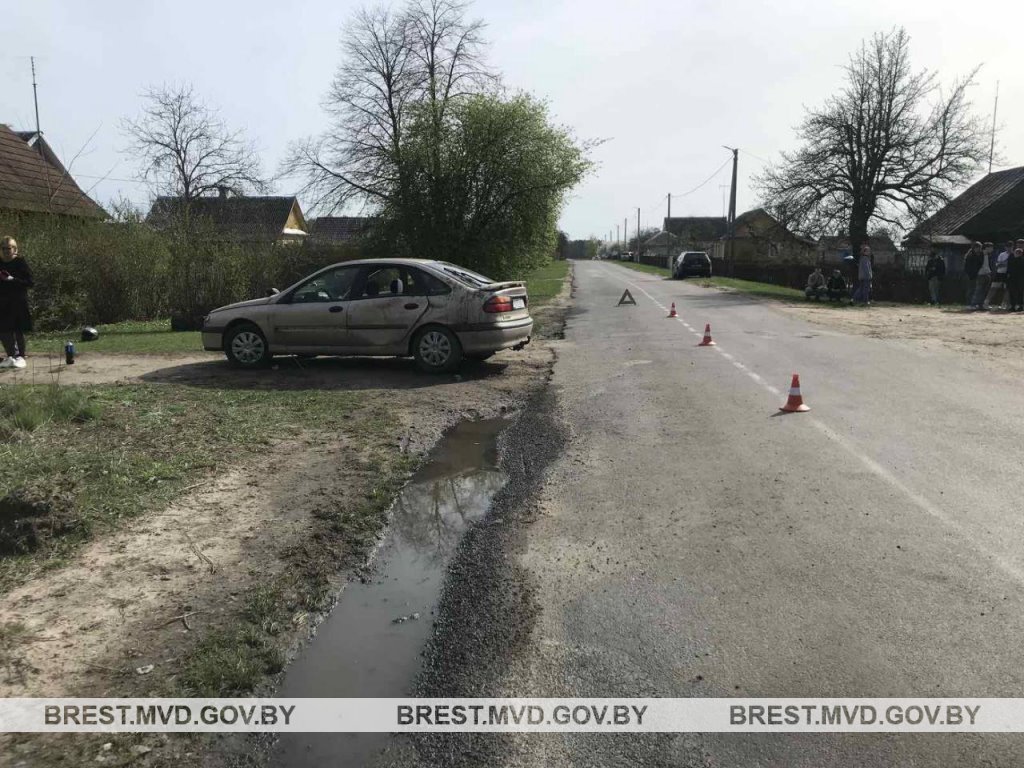 Несовершеннолетний мотоциклист пострадал в ДТП в Березовском районе