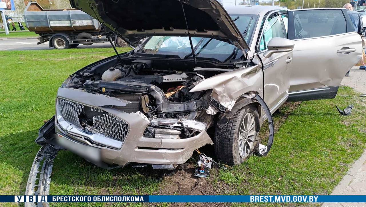 Подробности жесткого ДТП на Московской в Бресте