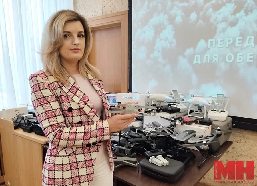 Белорусы передают в дар личные беспилотники. Куда и на какие цели они поступают