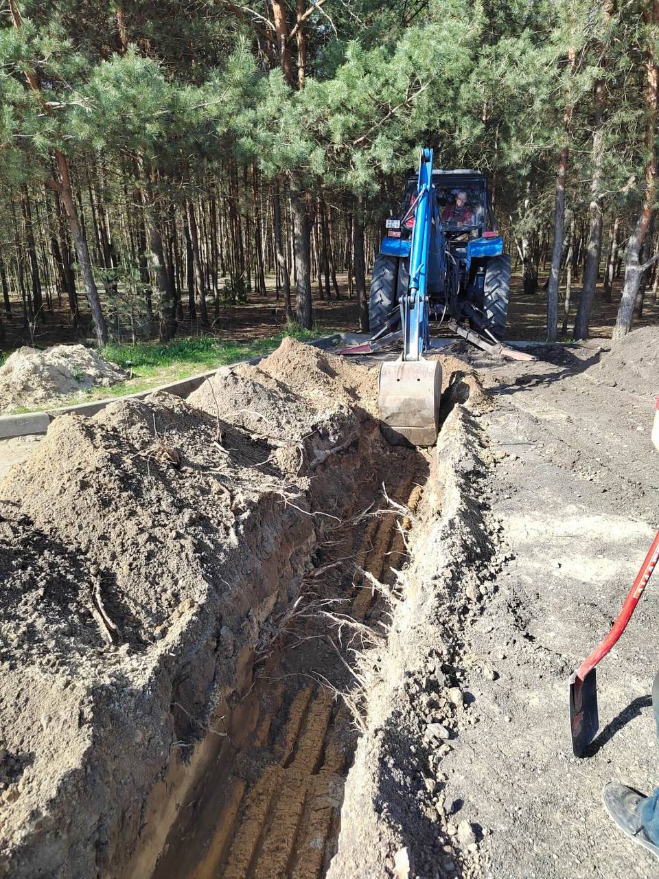 Продолжаются работы в зоне отдыха на Красном дворе в Бресте