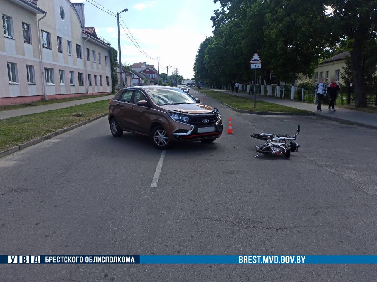 В Малорите пострадала девушка на электровелосипеде