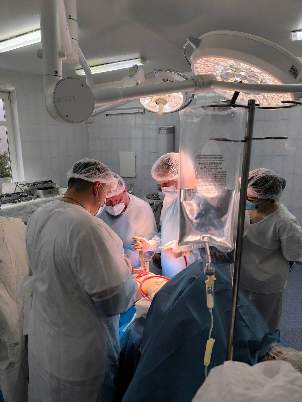 В ЦГБ Бреста впервые выполнено протезирование коленного сустава белорусским имплантом