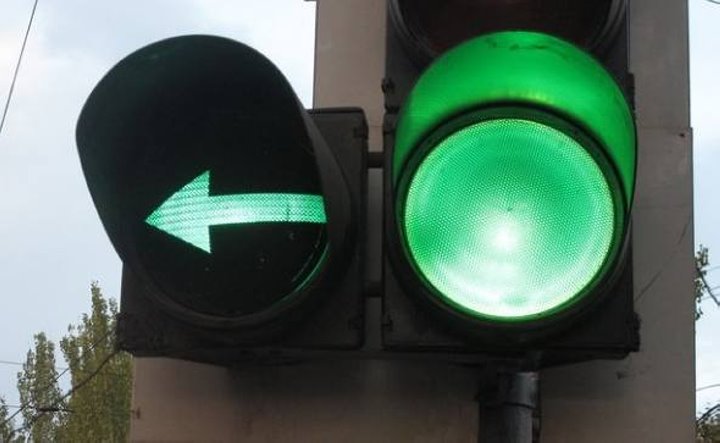 Дополнительная секция светофора появится на перекрестке возле ЦУМа в Бресте