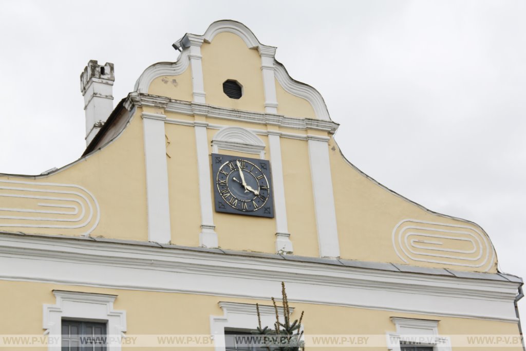 В Пинске получат голос главные городские часы