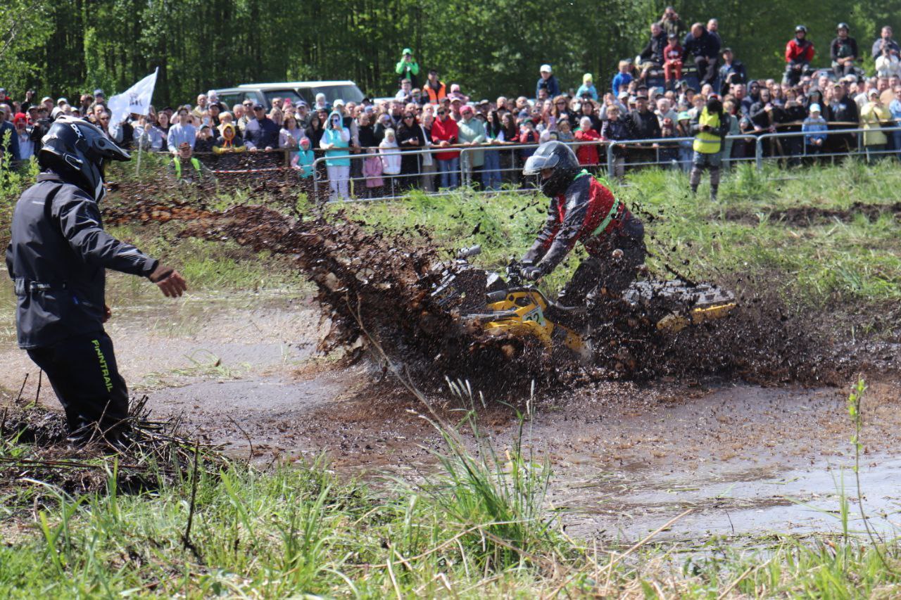 Дан старт главной внедорожной гонке года «Телеханская дрыгва»