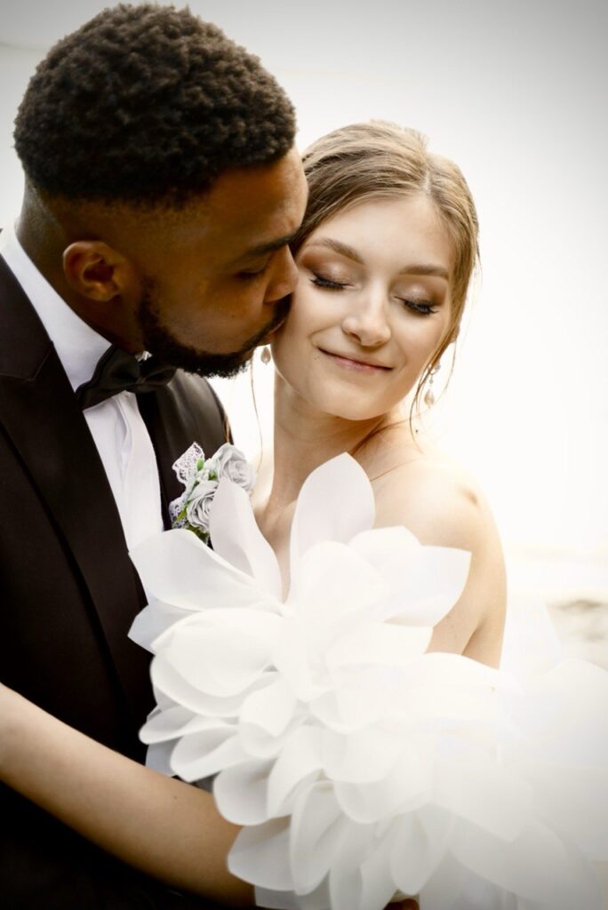 В один день сбылись сразу две мечты — белоруска вышла замуж и увидела северное сияние