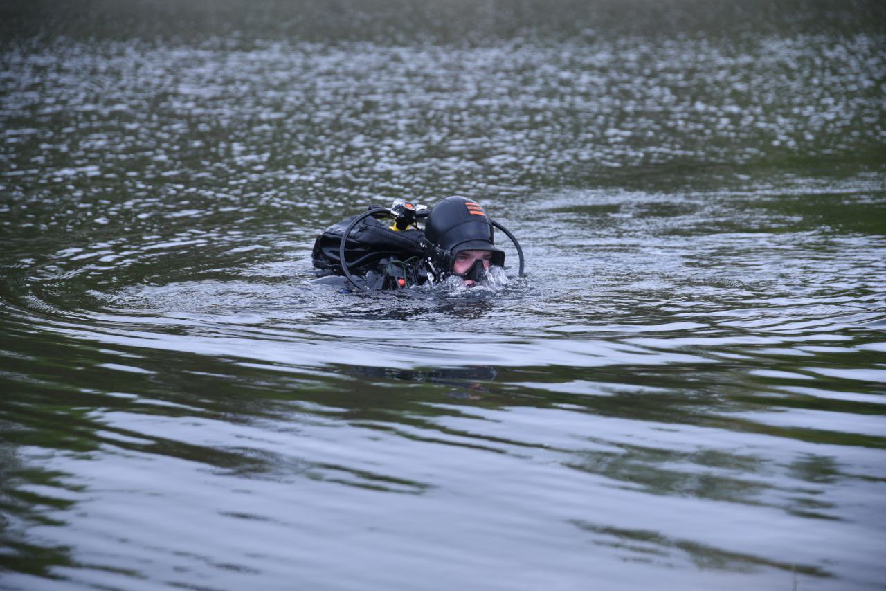 Занятия для военных водолазов прошли в Бресте