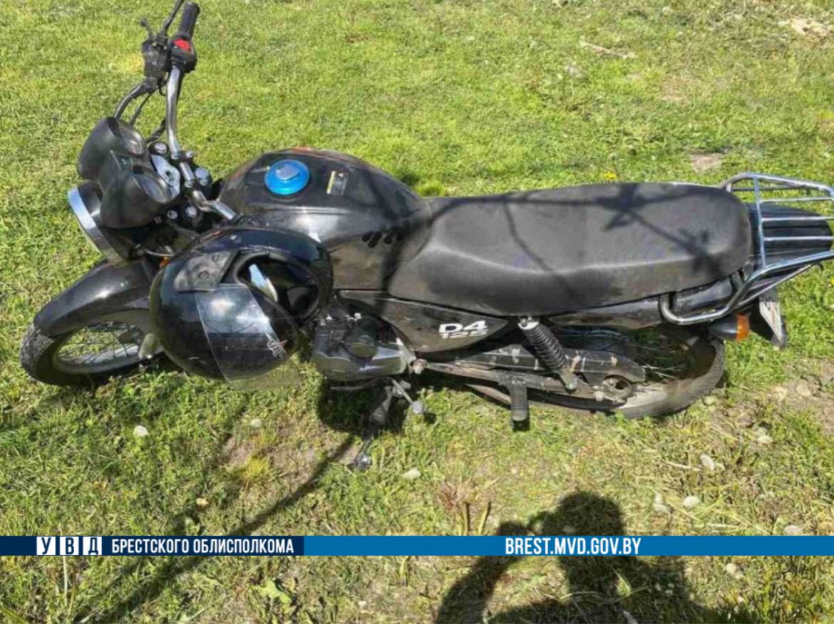 18-летний житель Столина не справился с управлением мотоцикла Minsk