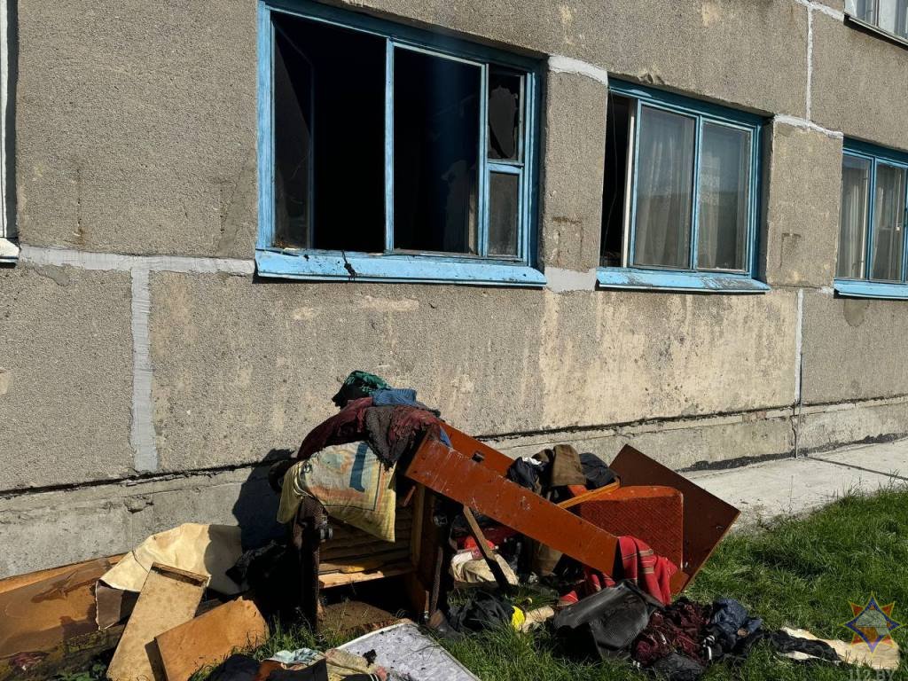 В Пинске на пожаре в общежитии спасен мужчина
