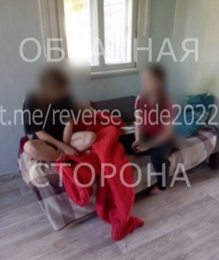 Потерявшиеся девочки зашли к одинокому мужчине зарядить телефон. В Брестской области нашли пропавших детей