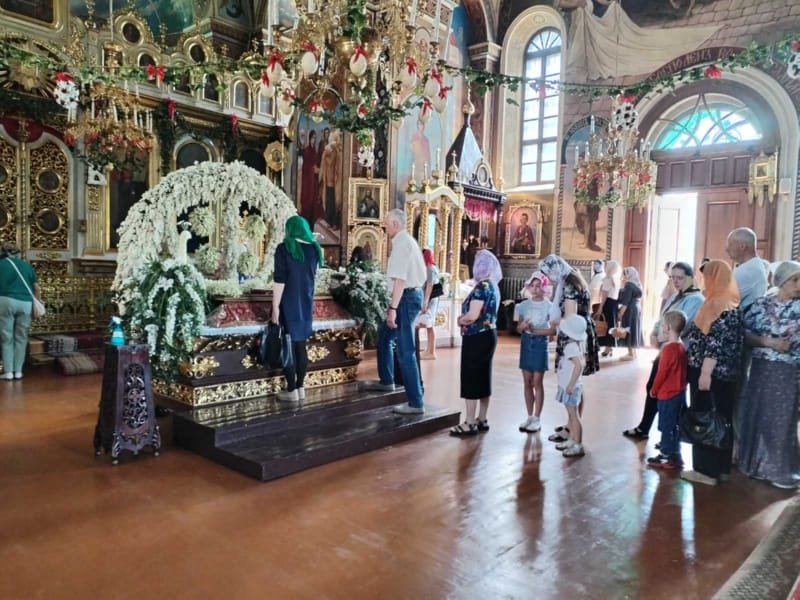 В храмах Бреста в полном разгаре освящение пасок и куличей. Фоторепортаж