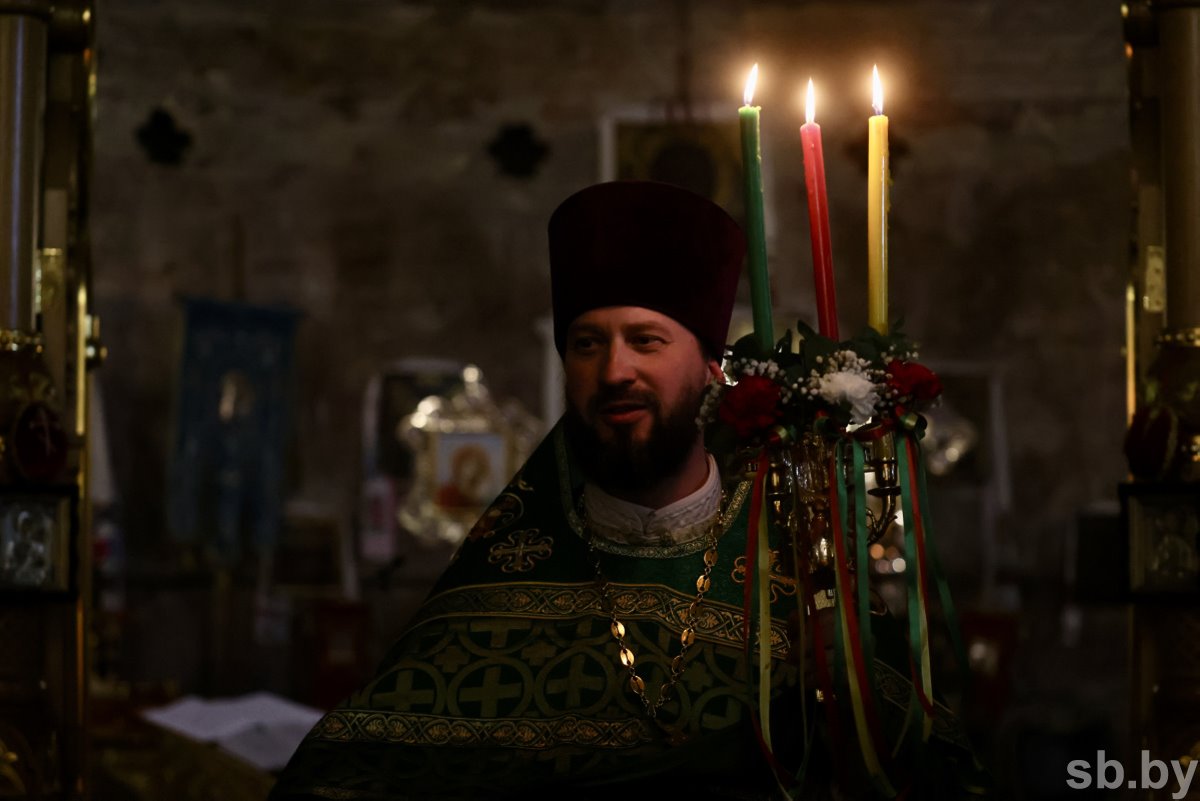 Торжественное богослужение в Свято-Николаевском гарнизонном храме Бреста