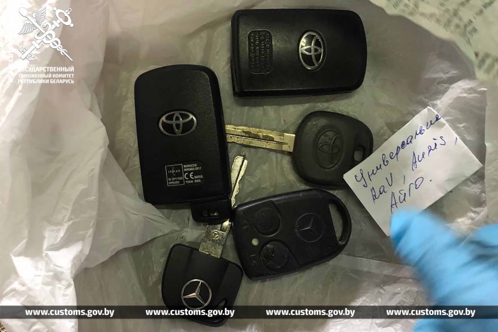 Брестские таможенники установили преступную схему ввоза европейских авто