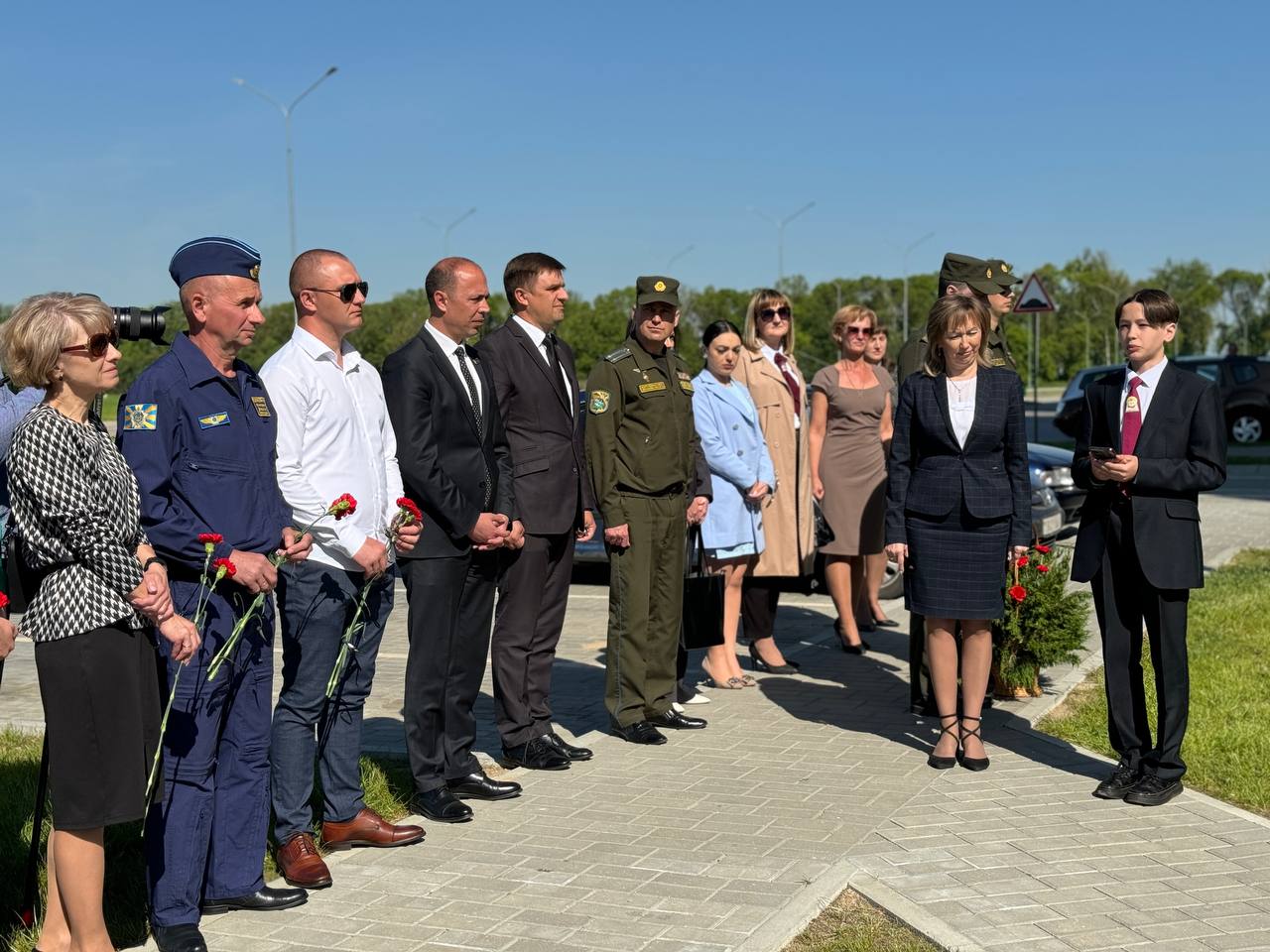 Памятная доска в честь погибших летчиков появилась в Барановичах