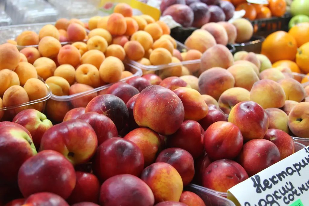 Почем арбузы и клубника на Брестском рынке