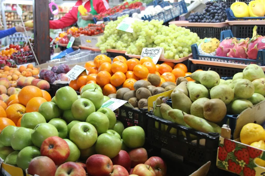 Почем арбузы и клубника на Брестском рынке