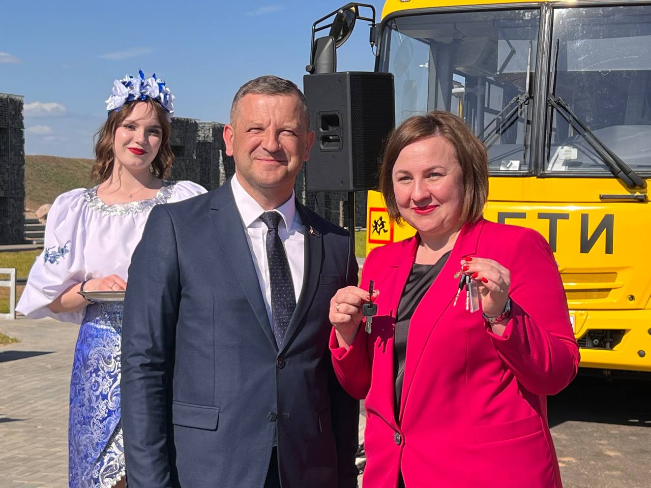 Брестская область получила 25 новых школьных автобусов