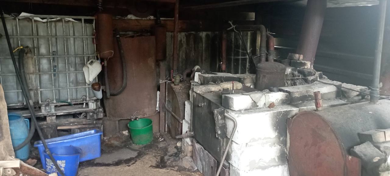 Главный агроном оказался самогонщиком