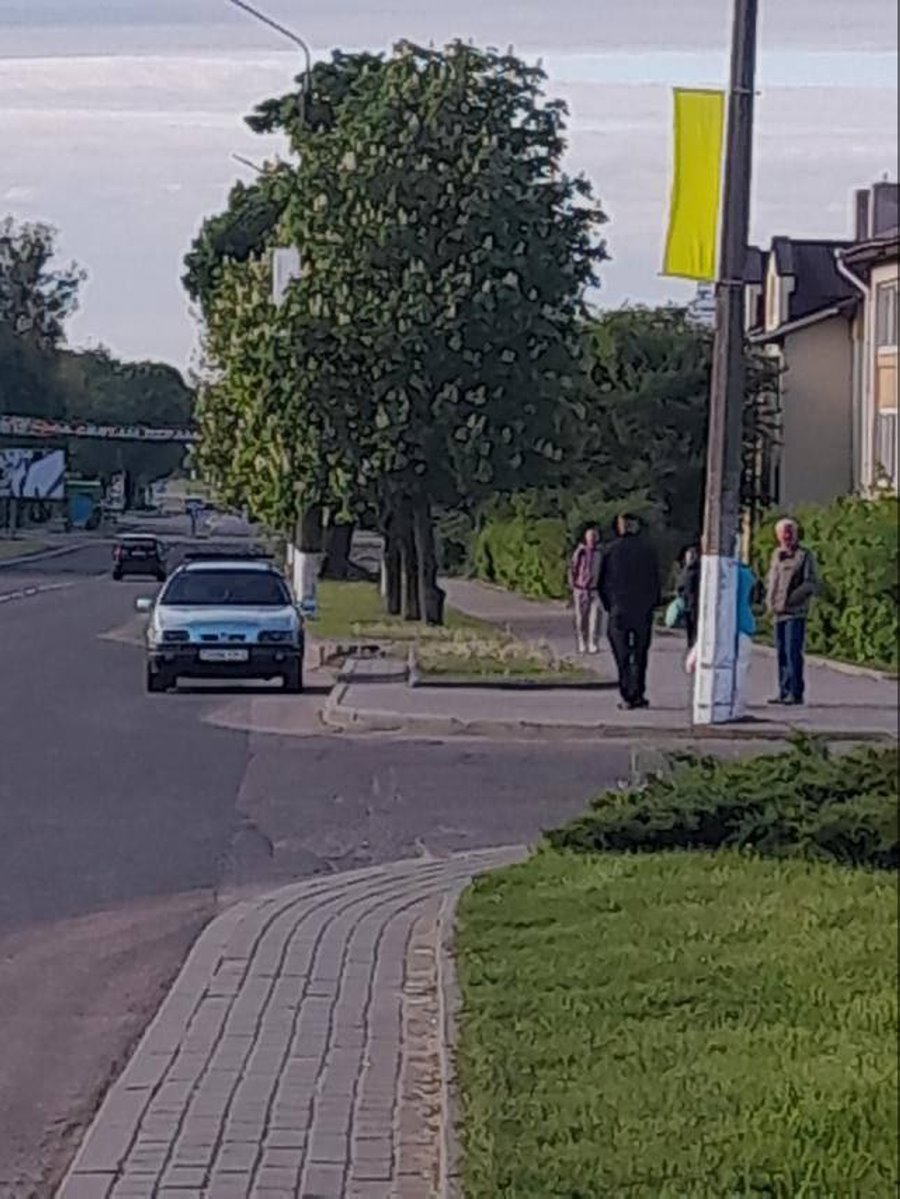 «Увел пассажирку из буса чуть ли не за руку». Водители жалуются на возвращение «бомбил-зазывал»