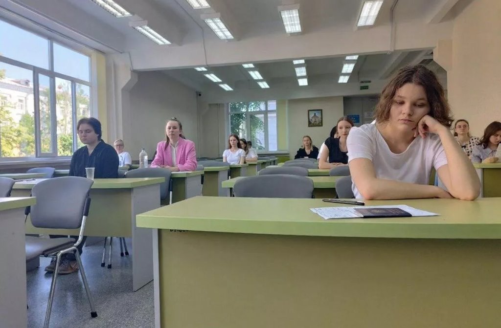 Минобразования: 64 школьника получили ноль баллов на ЦЭ