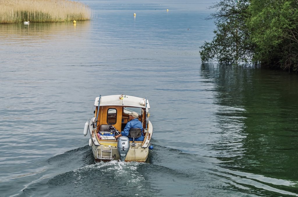 Надо ли в Беларуси регистрировать лодку, проходить техосмотр и получать на неё права? Рассказываем