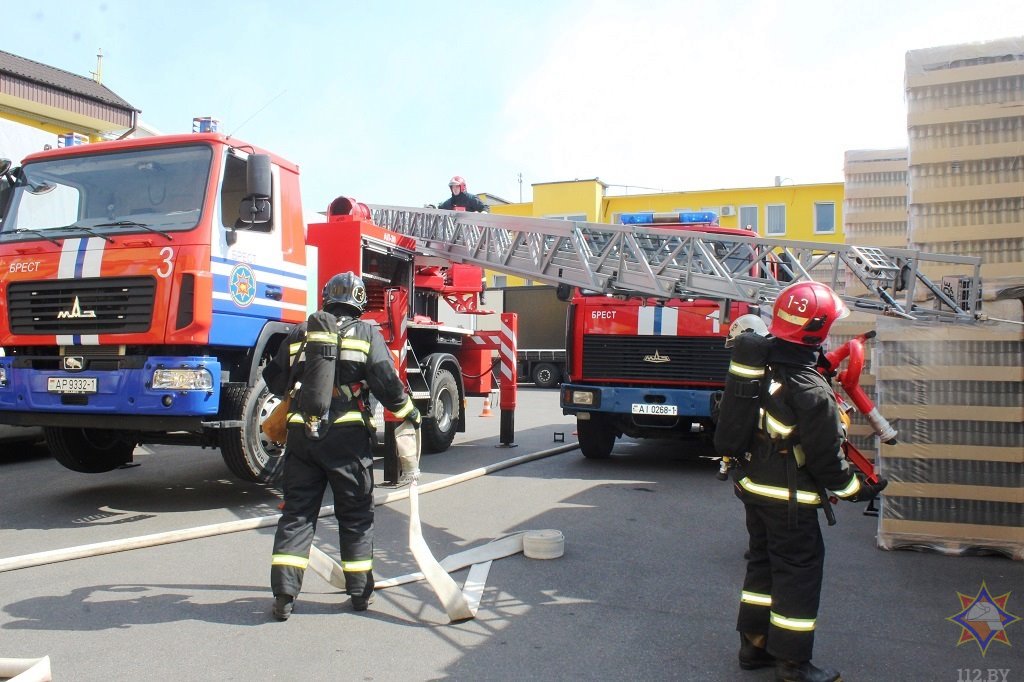 Учения на ликеро-водочном заводе «Белалко» в Бресте