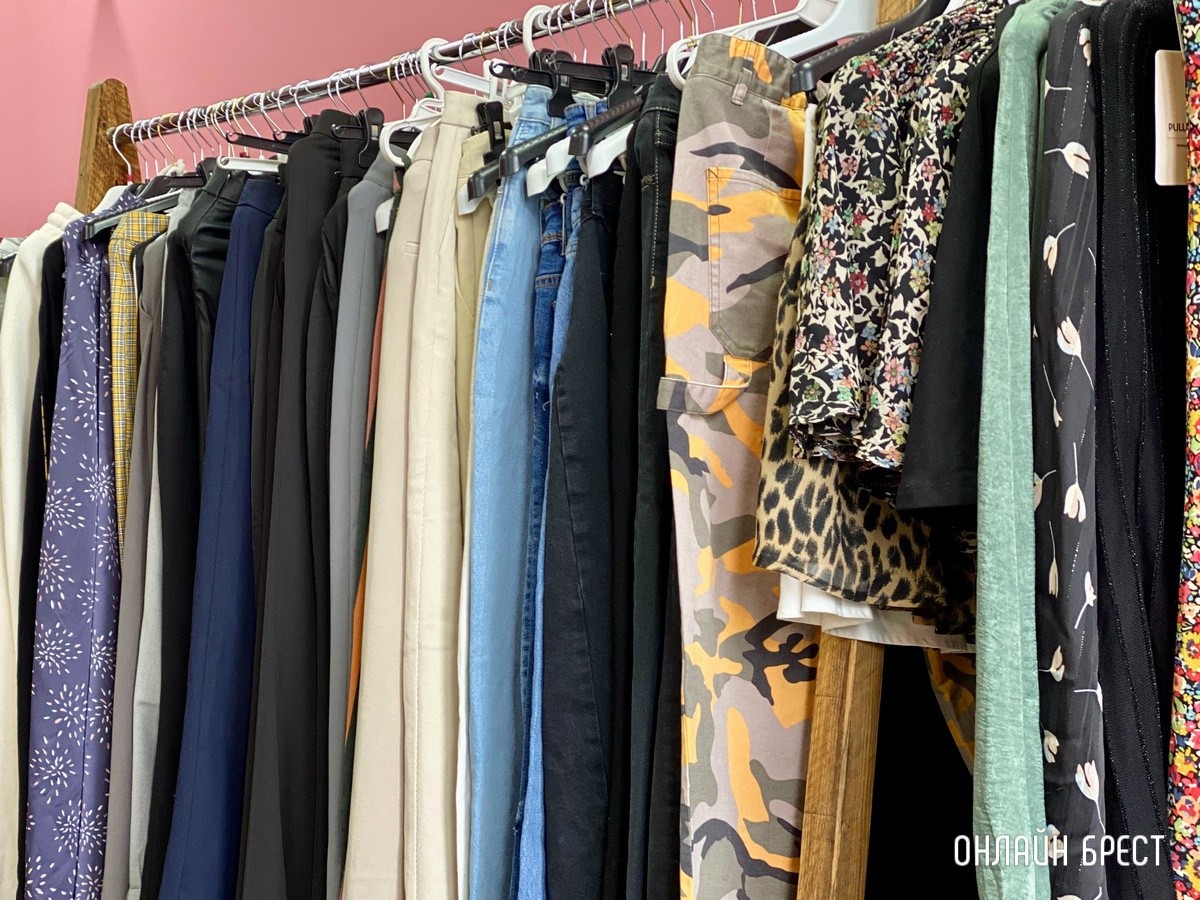 Новый магазин «KIVI» в Бресте на Мицкевича. Модная женская и мужская одежда известных брендов