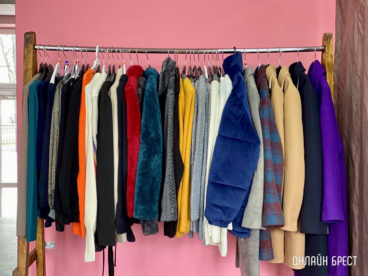 Новый магазин «KIVI» в Бресте на Мицкевича. Модная женская и мужская одежда известных брендов