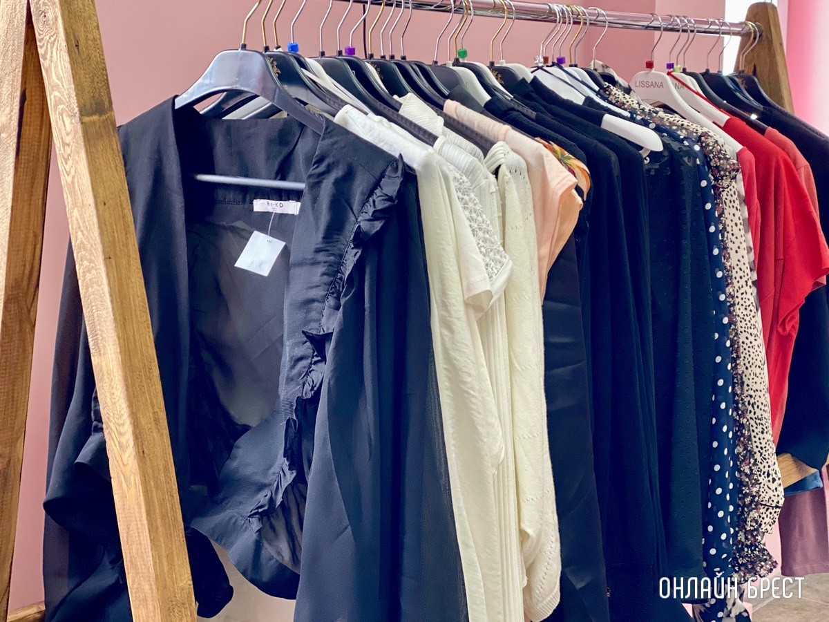 Новый магазин «KIVI» в Бресте на Мицкевича. Модная женская и мужская одежда известных брендов