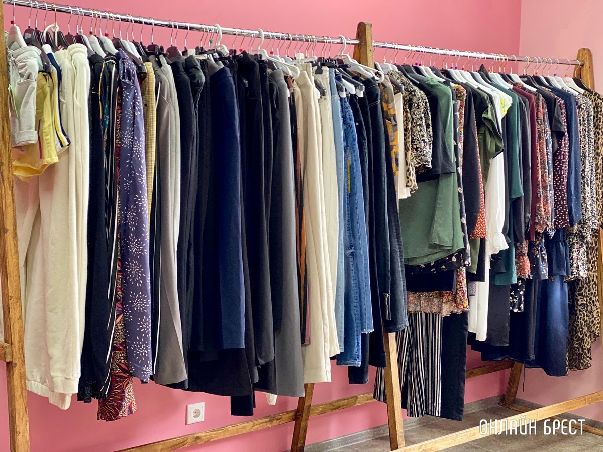 Новый магазин «KIVI» в Бресте на Мицкевича. Модная женская и мужская одежда известных брендов