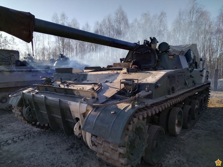 Военнослужащие 111-й артиллерийской бригады приступили к выполнению плановых задач в рамках полевого выхода на полигон «Брестский»