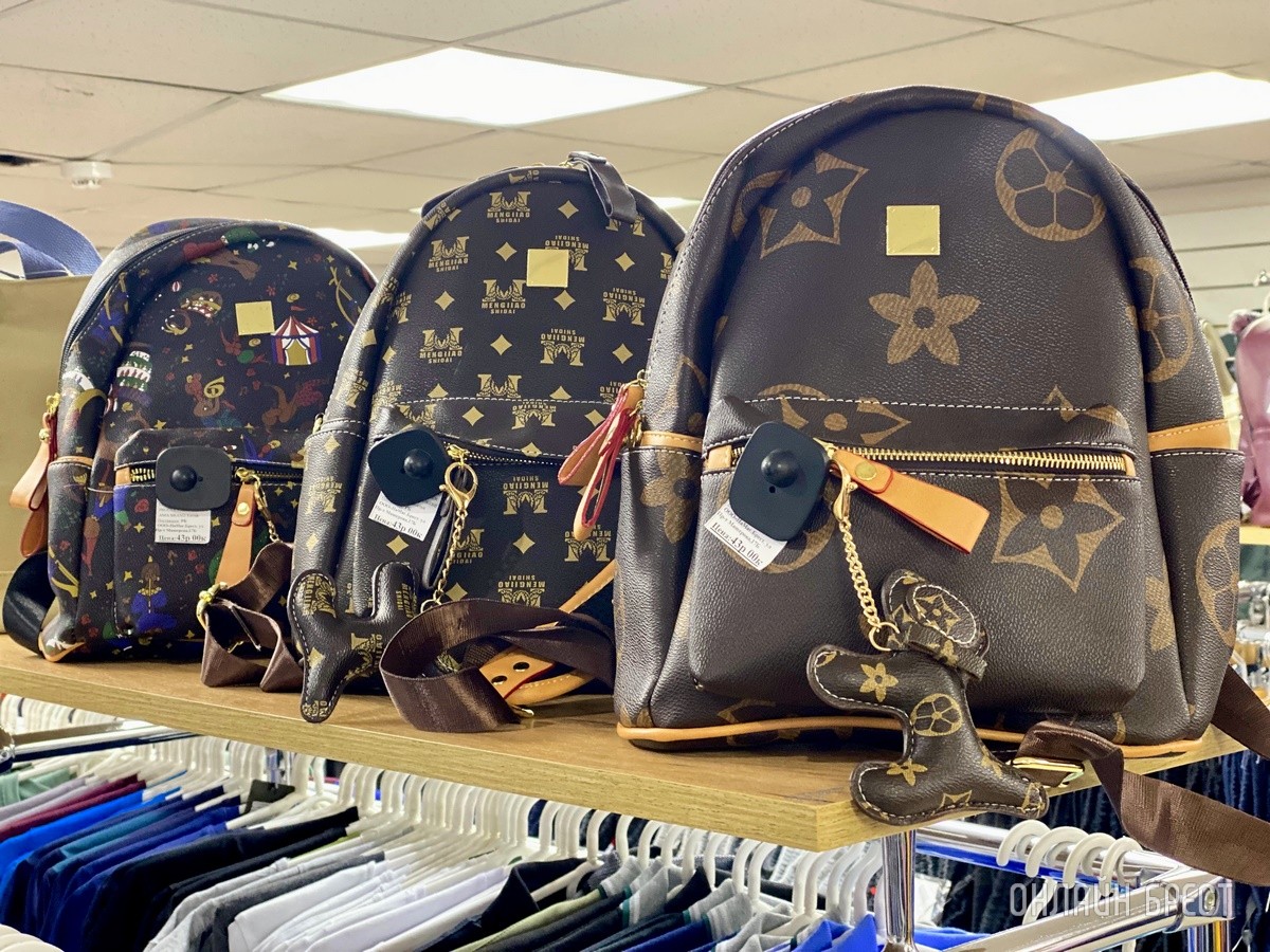 Брестчане, спешите за покупками! В большом магазине «МЕЧТА» новое поступление весенней одежды и обуви для всей семьи