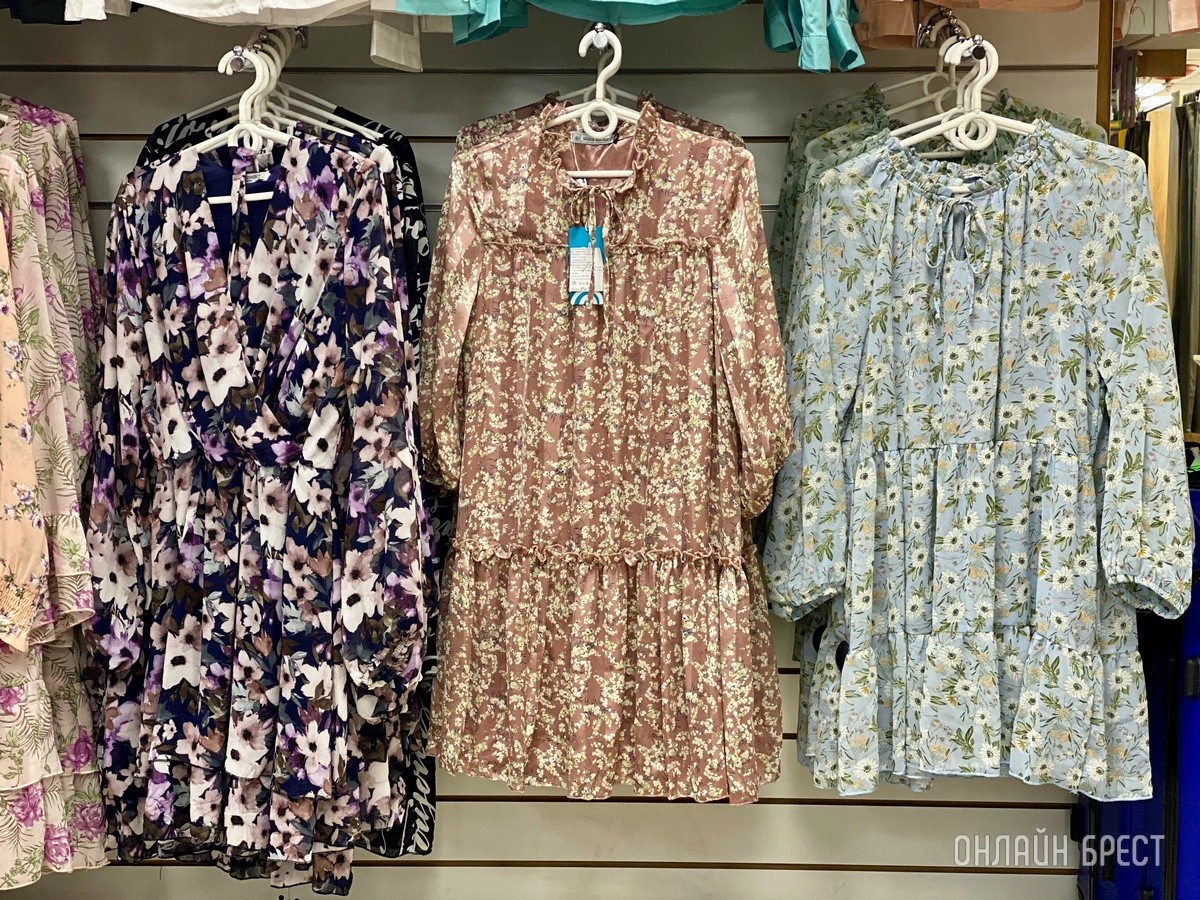 Брестчане, спешите за покупками! В большом магазине «МЕЧТА» новое поступление весенней одежды и обуви для всей семьи