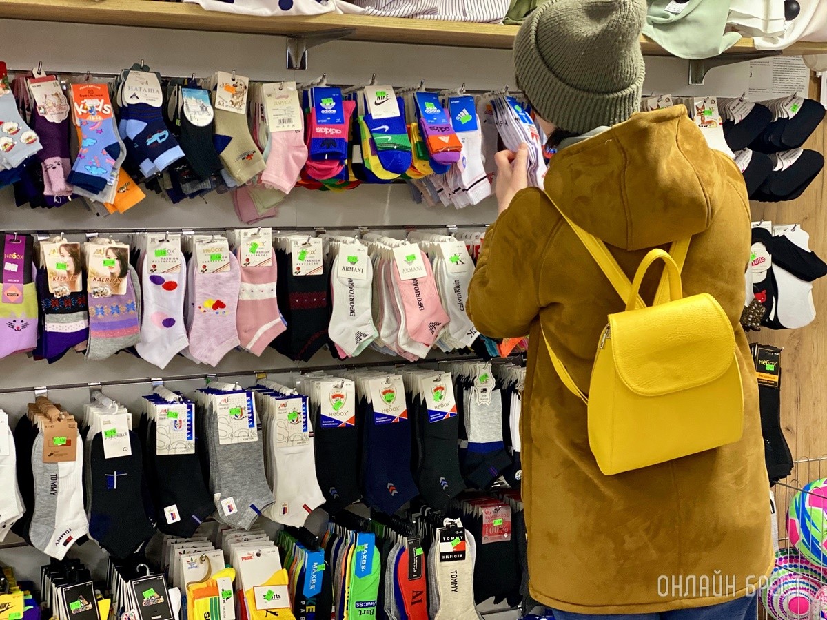 Брестчане, спешите за покупками! В большом магазине «МЕЧТА» новое поступление весенней одежды и обуви для всей семьи