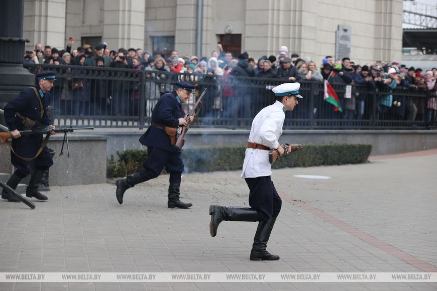 В Бресте реконструировали оборону ж/д вокзала и открыли мемориальную доску