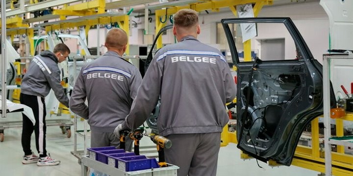 Завод «БелДжи» отправляет работников в отпуск. В чём причина?