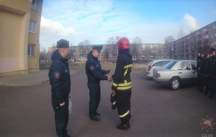 В Бресте прошли соревнования спасателей по скоростному подъему на высотное здание