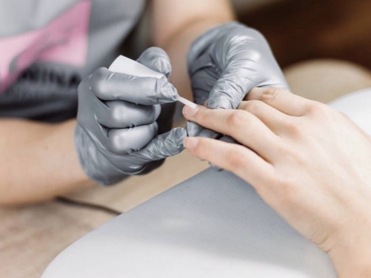 Они цены не поднимают, а дарят скидки! Студия маникюра «GANINA.NAILS» и магазин ногтевого сервиса «PTICA NAIL SHOP» в центре Бреста