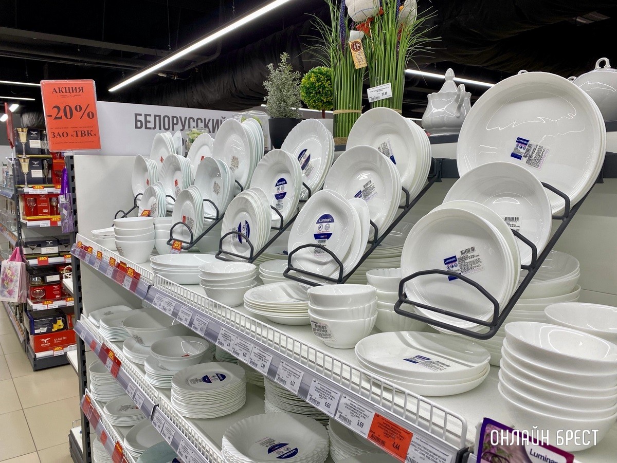 Скидки до 30%! На третьем этаже брестского «ЦУМа» большой выбор подарков для любимых к 8 марта