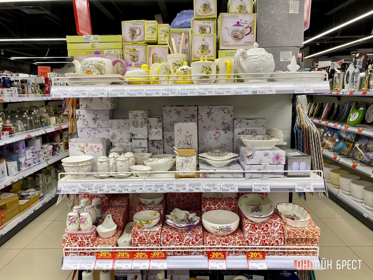 Скидки до 30%! На третьем этаже брестского «ЦУМа» большой выбор подарков для любимых к 8 марта