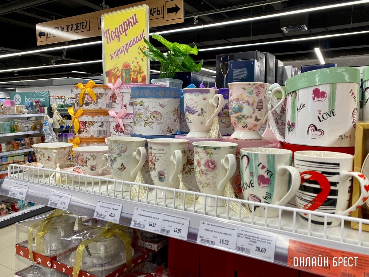 Скидки до 30%! На третьем этаже брестского «ЦУМа» большой выбор подарков для любимых к 8 марта